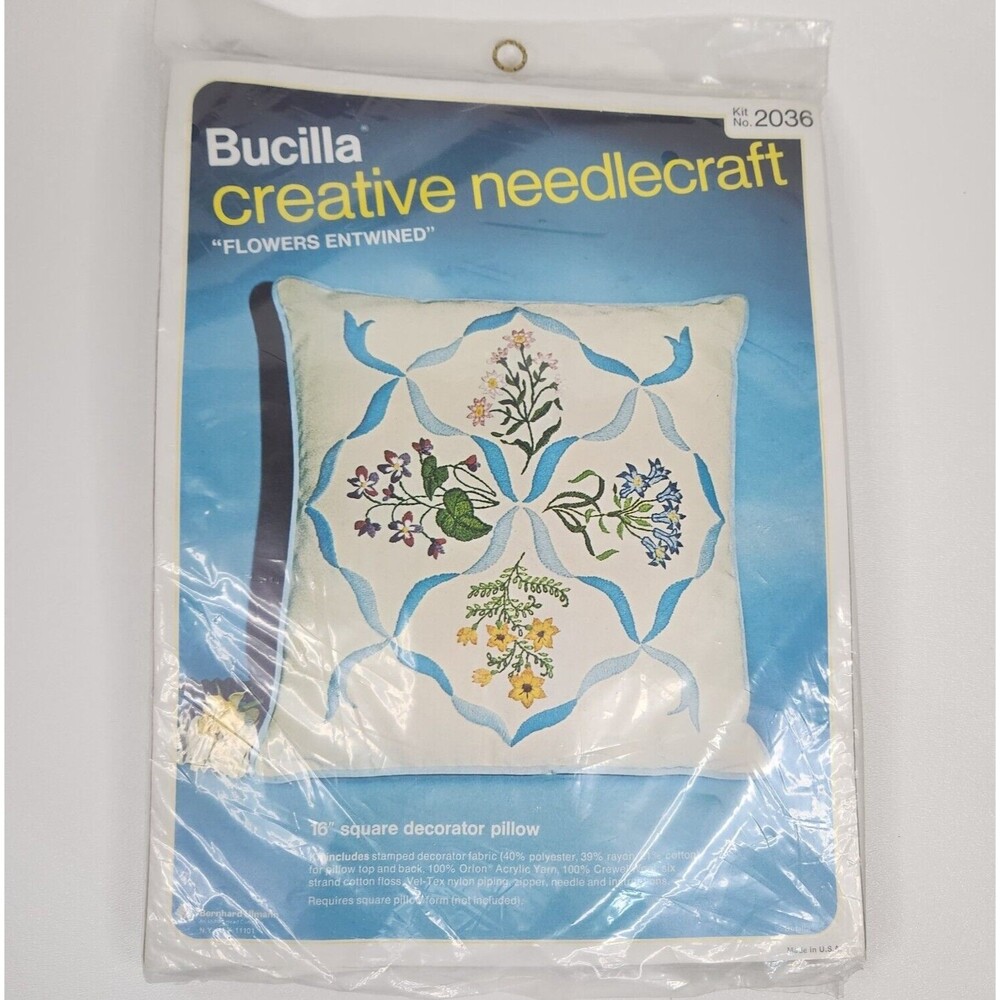 VTG Bucilla Creative Needlecraft  Flowers Entwined Square Pillow Kit #2036 NOS